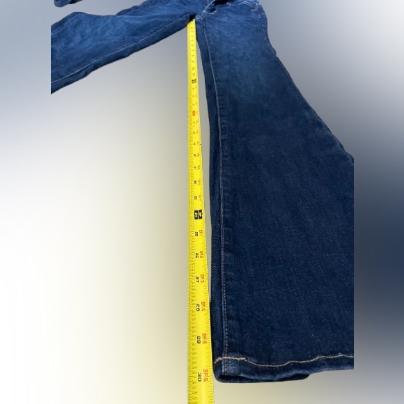 American Eagle jeans. Size 000 Regular. Super High- Rise Flare. - Picture 7 of 8